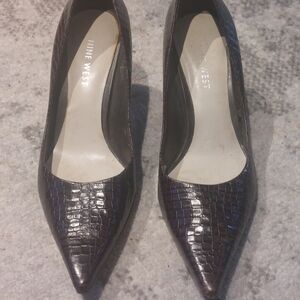 Nine West Dark Brown Croc-Embossed Pointed Toe Pumps